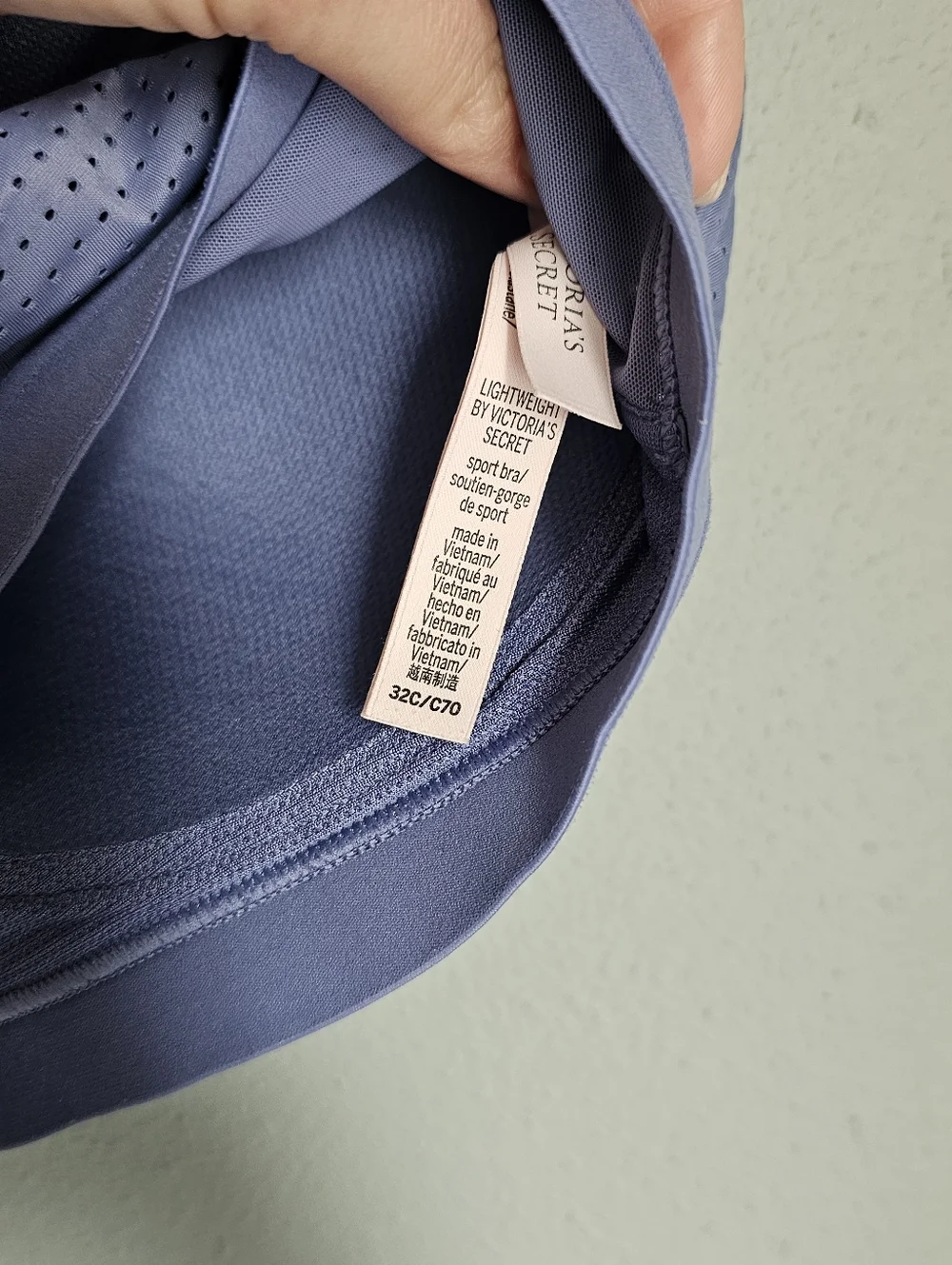 Victoria's Secret Lightweight Mesh Sports Bra Velvet Morning Blue 32C - Picture 3 of 5